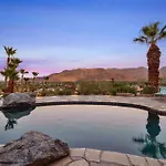 Palm Springs Retreat With Private Pool And Jacuzzi