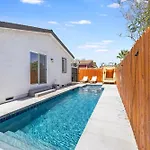 Amazing Serenity Vacation Home W/Heated Pool & Spa