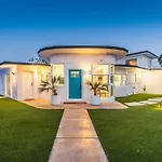 White Pearl - Pool - Spa - Mountain Views