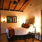 Villa Thornhill