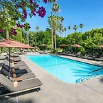 Santiago Resort - Palm Springs Premier Gay Men\'S Resort