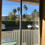 Delos Reyes Palm Springs