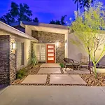 Palm Springs Oasis With Pool And Golf Course Views!