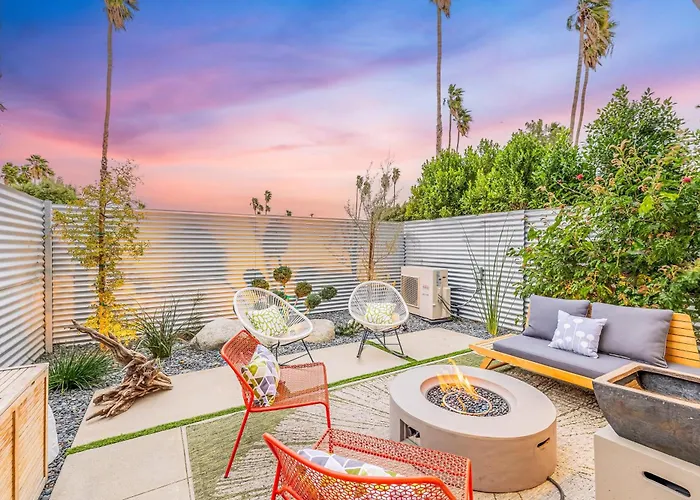 Zanjero By Avantstay Mins From Downtown Palm Springs Private Terrace Shared Pool