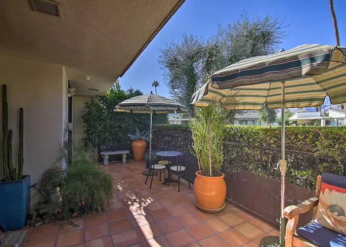 Modern Palm Springs Gem - Pool Access And Mtn Views