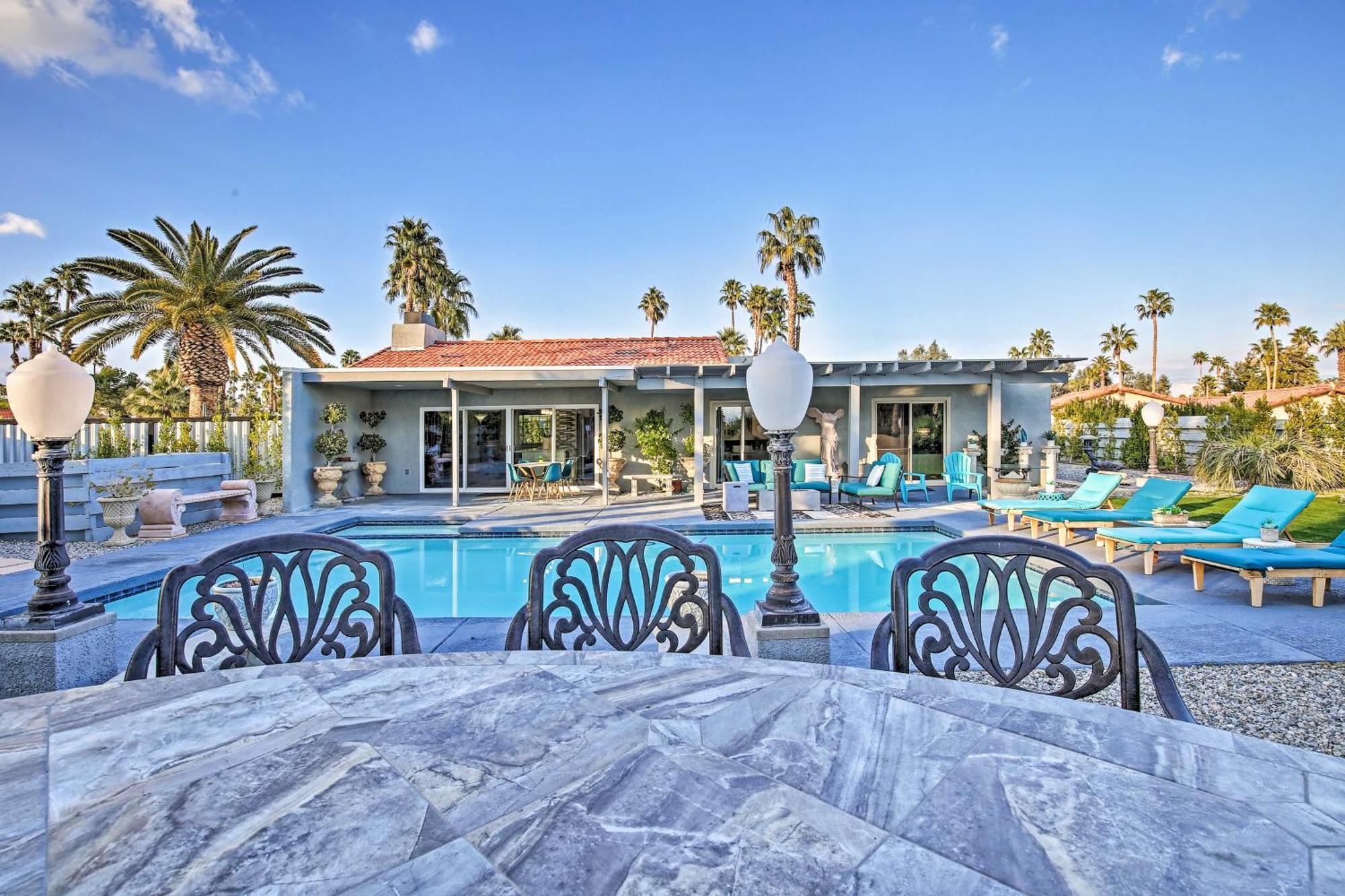 Holiday home Pet-friendly Escape With Heated Pool! *