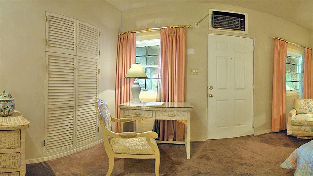 Ingleside Estate & Bungalows- Adults Only