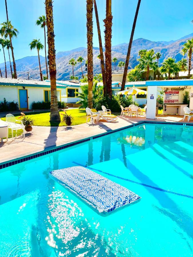 A Place In The Sun: Adults-only Midcentury Boutique With Heated Pool Hotel