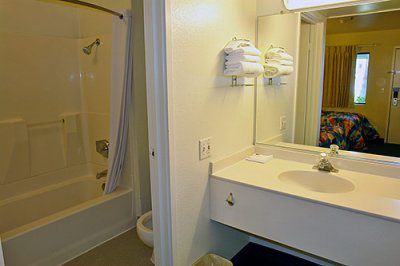 Hotel 6-palm Springs, Ca - Downtown Palm Springs