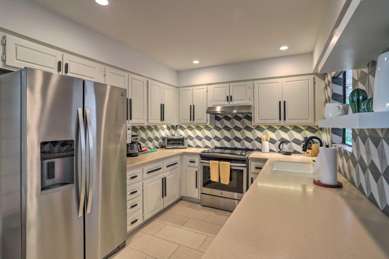 Chic Gem With Patio And Pool Access! * Palm Springs