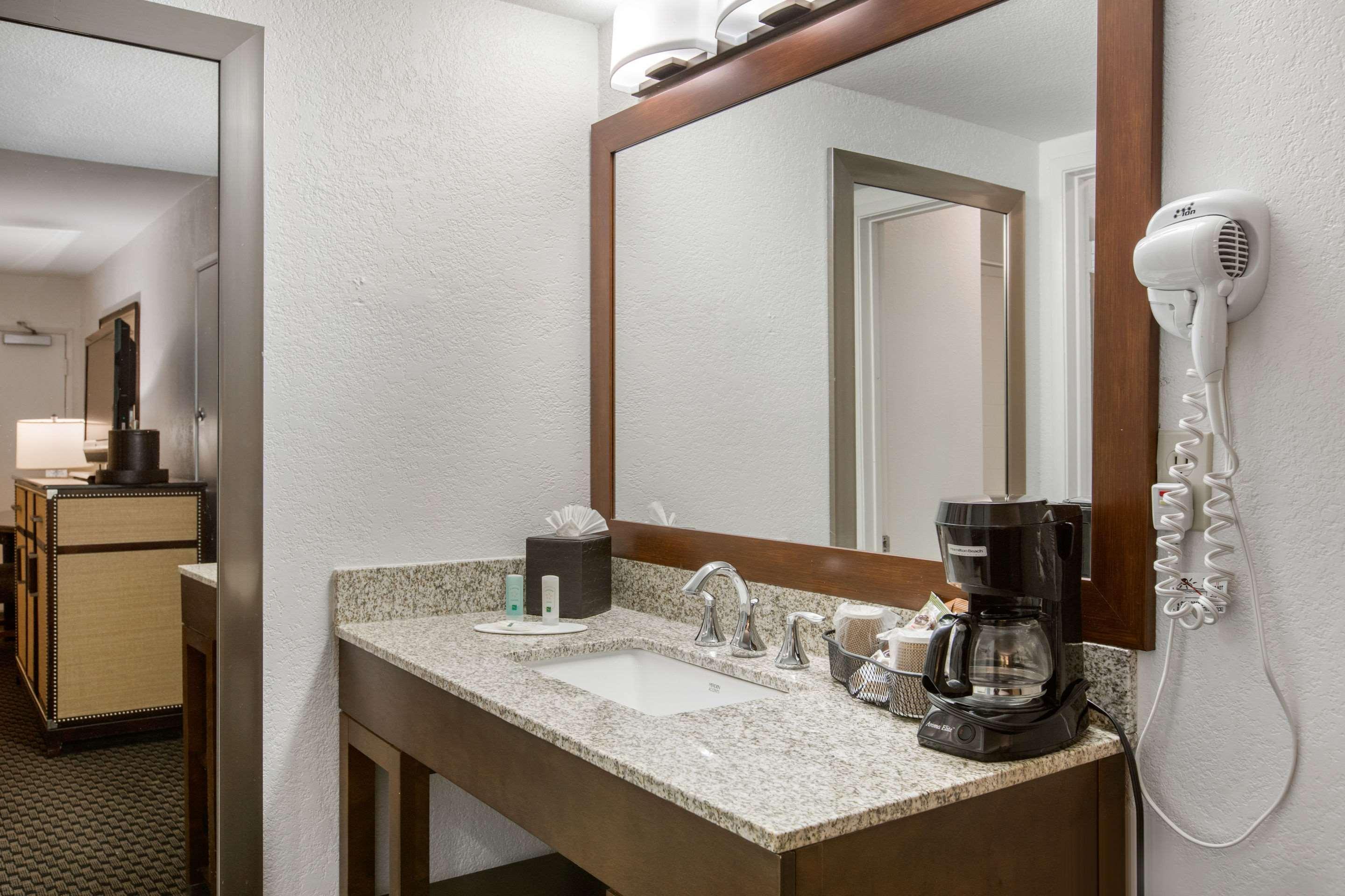 Quality Downtown Hotel 3*