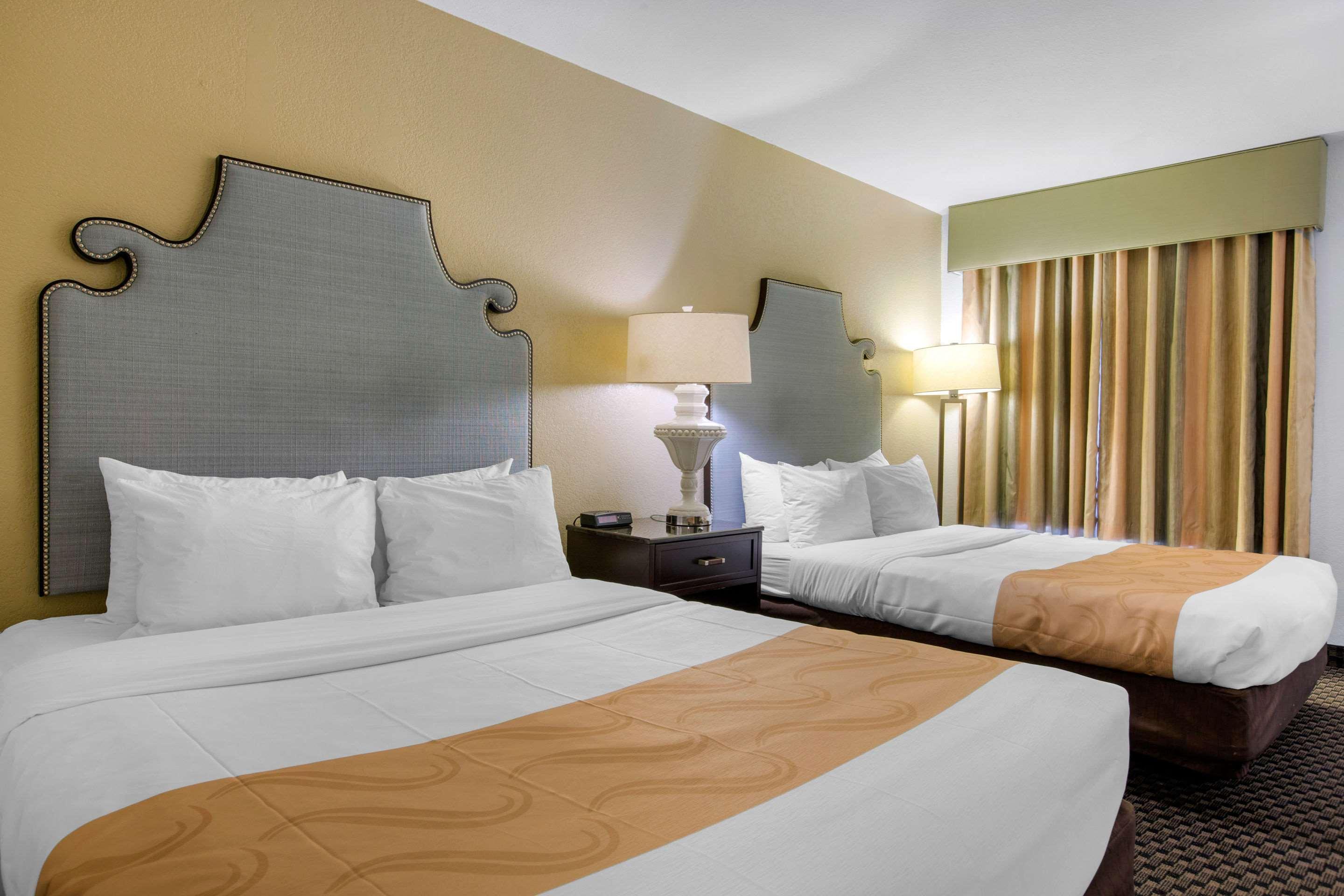 Hotel Quality Downtown 3*