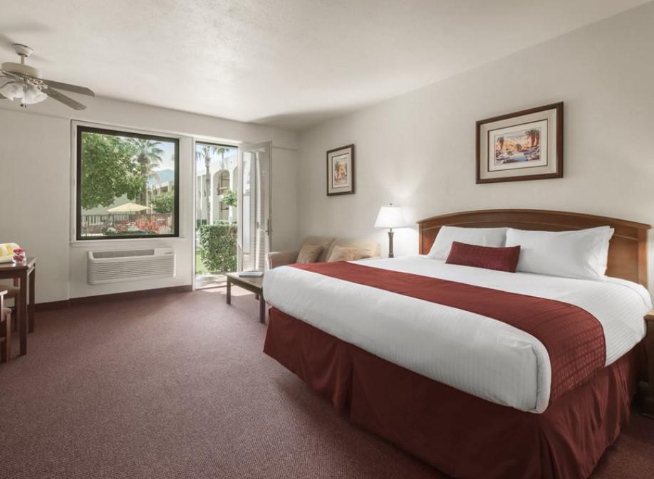 Hotel Palm Mountain &