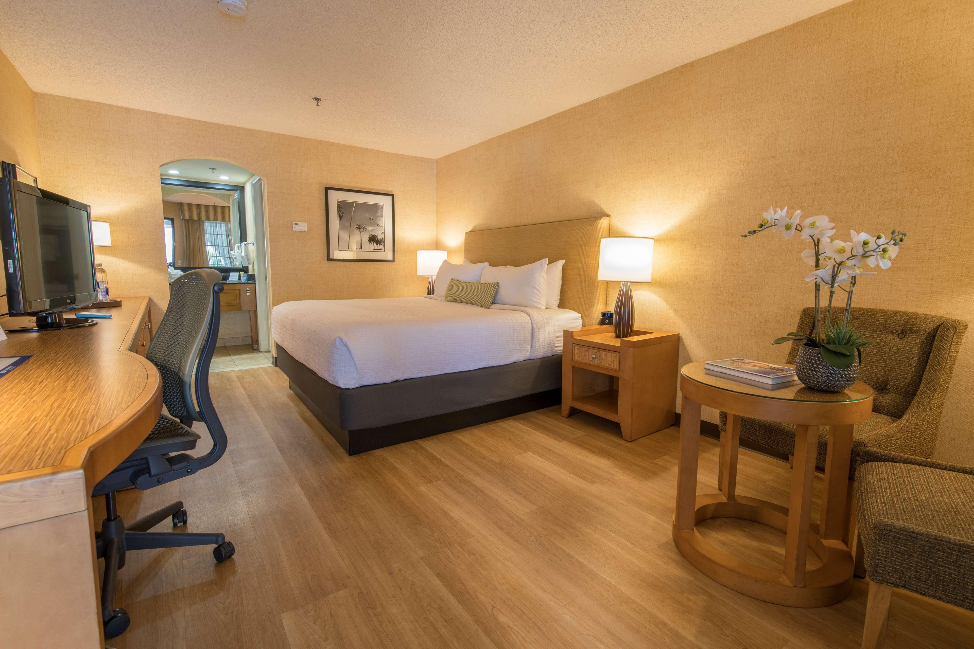 Western Brisas Hotel