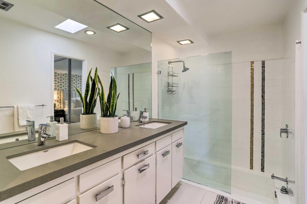 With Pool Access, Mountain Views! Apartment