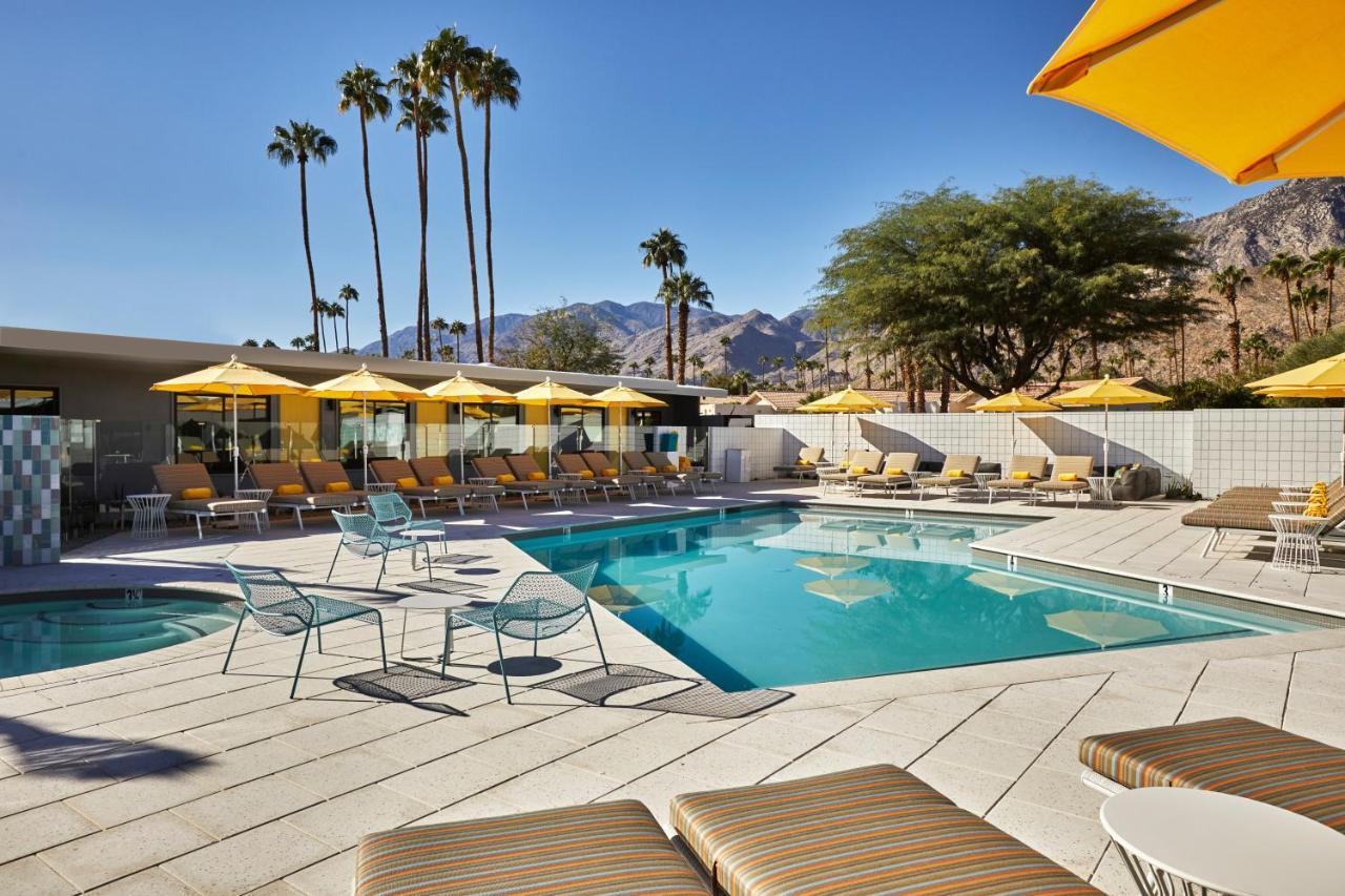 Twin Palms - A Gay Men's Palm Springs