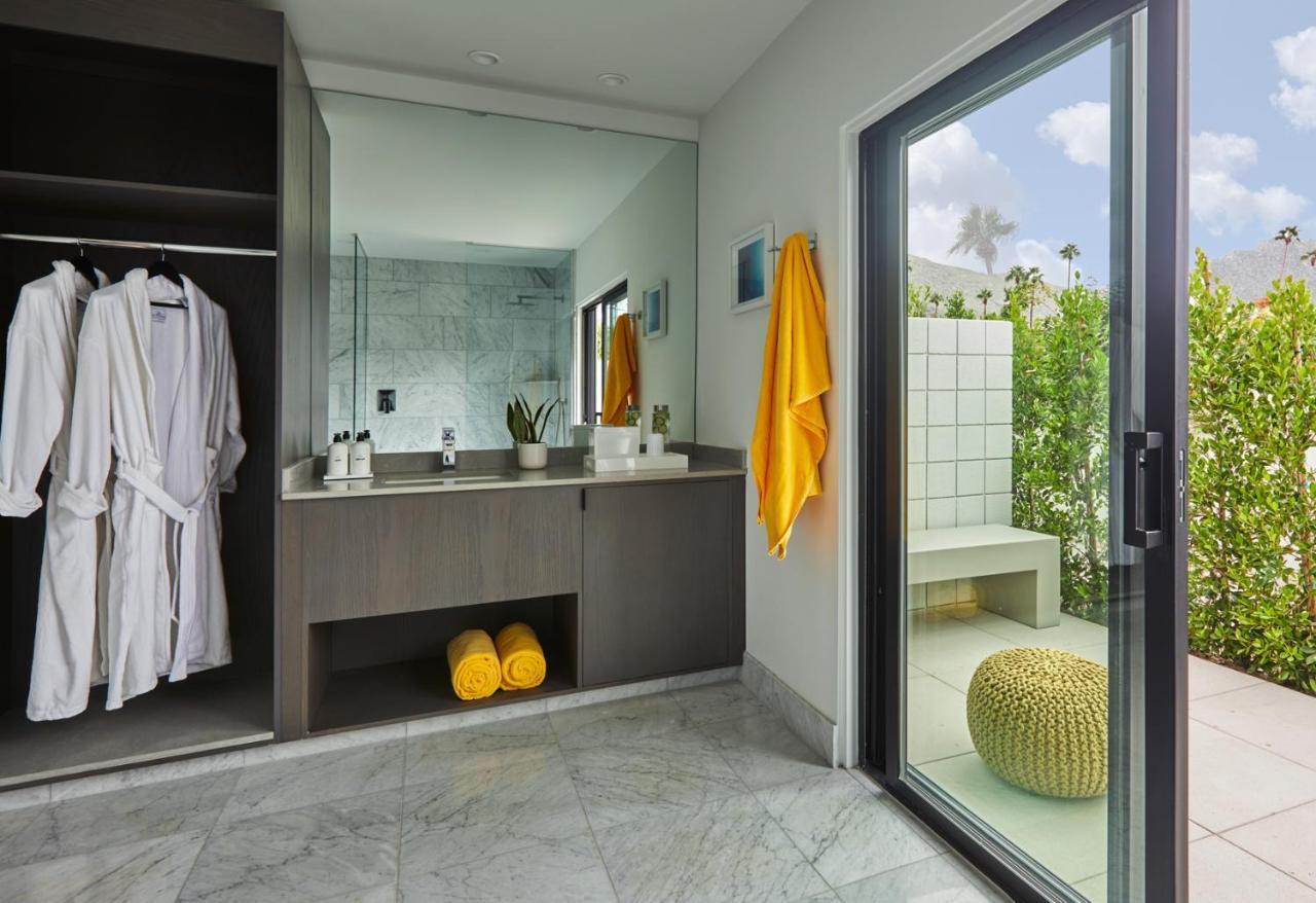 Resort Twin Palms - A Gay Men's