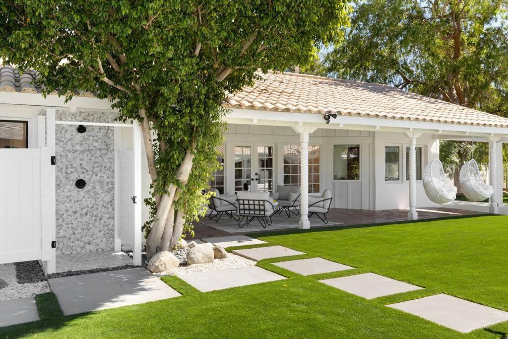 Solaris - Modern Mediterranean Estate With Pool, And Fire Pit #68003 Seven Br Holiday home Palm Springs