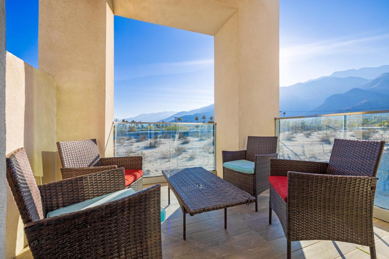 Gateway Luxury Style With A Private Pool Palm Springs