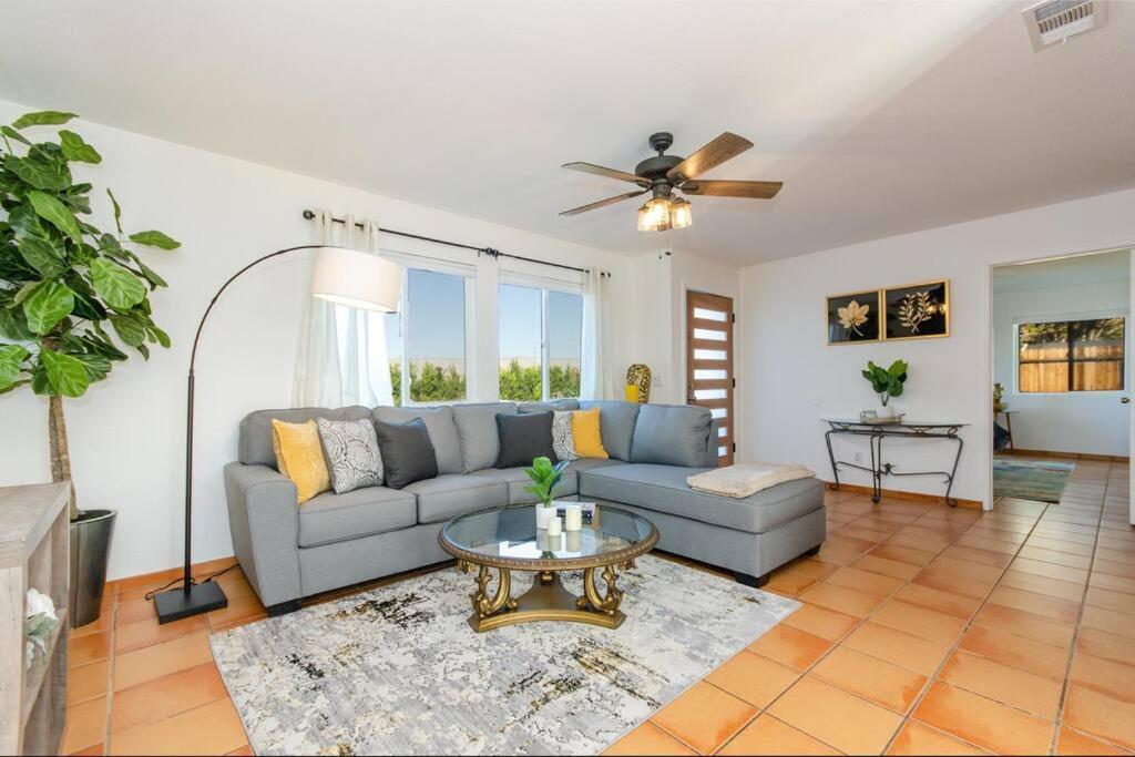 Cozy With Pool Moutain View 3675 Holiday home Palm Springs