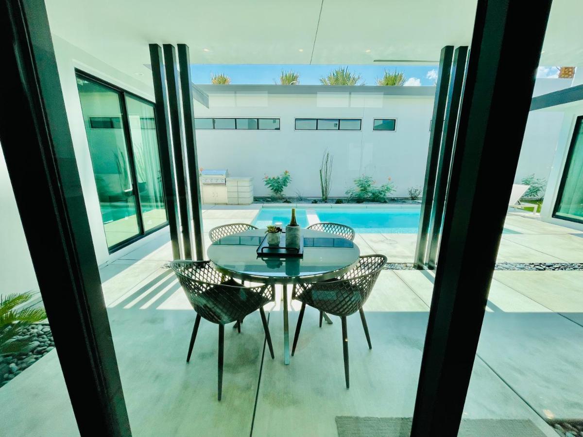 The Vue * Palm Springs