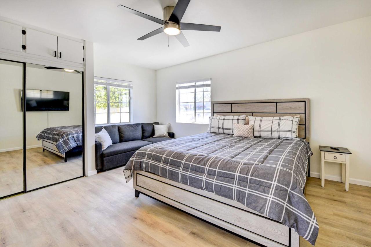 Stylish With Private Pool And Spa! Palm Springs
