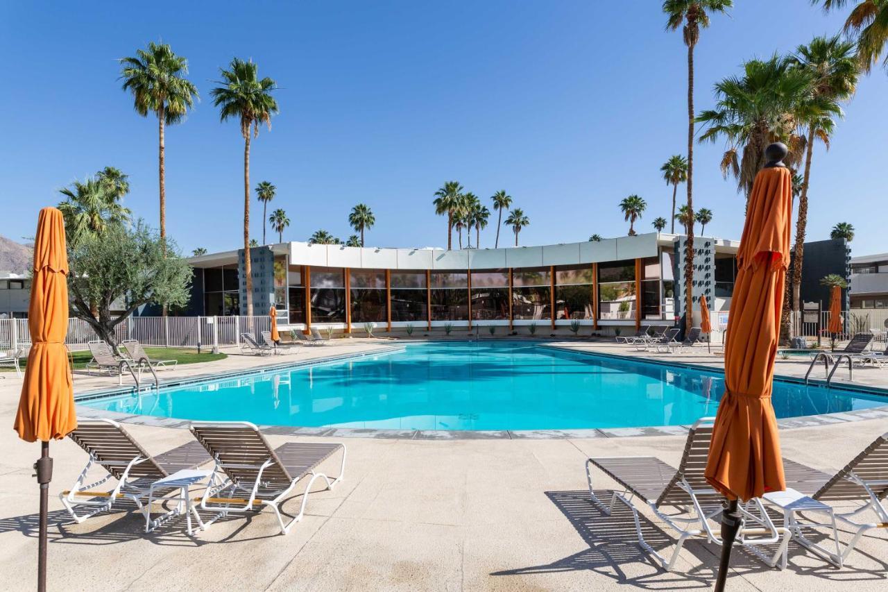 Mid-century With Patio! Palm Springs