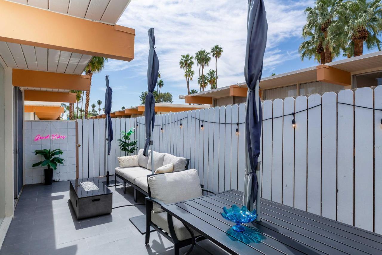 Mid-century With Patio! * Palm Springs