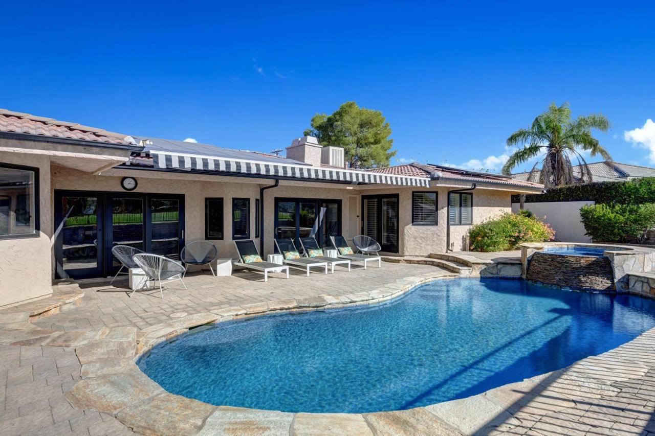 Our Poolside Desert Nirvana Holiday home *