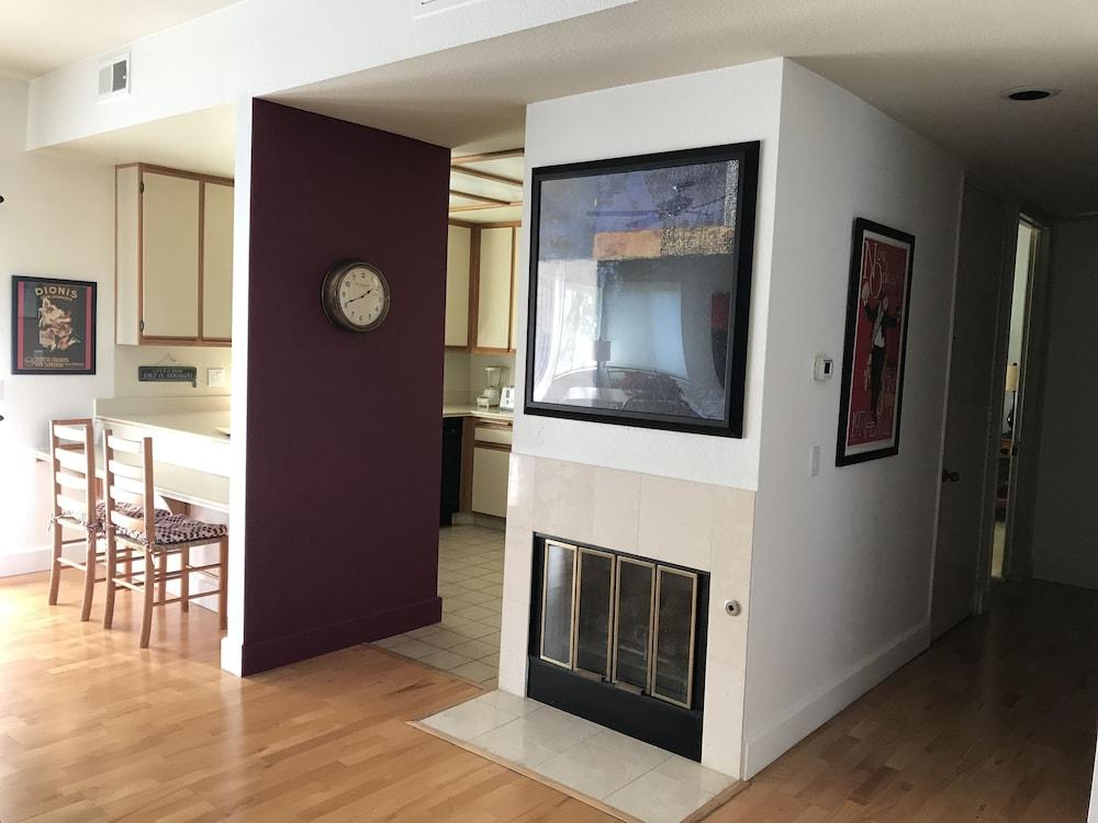Desert Princess Country Club Apartment *