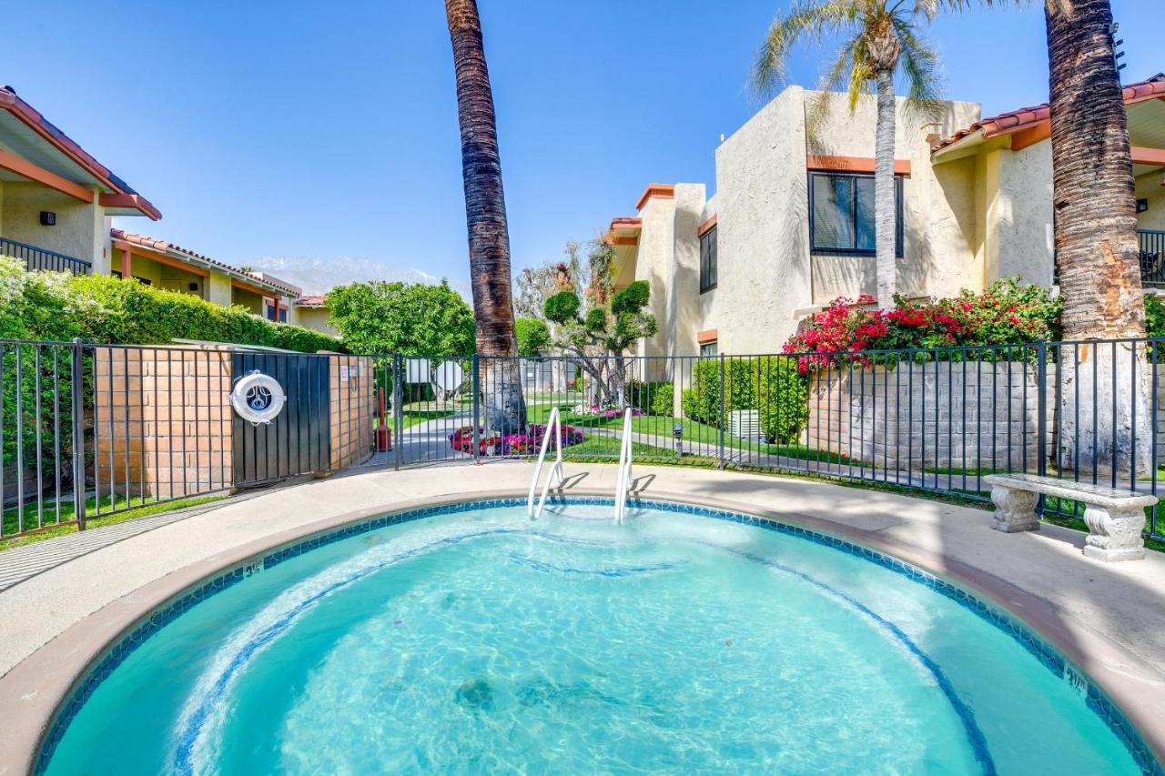 Sleek With Patio And Perks Apartment *