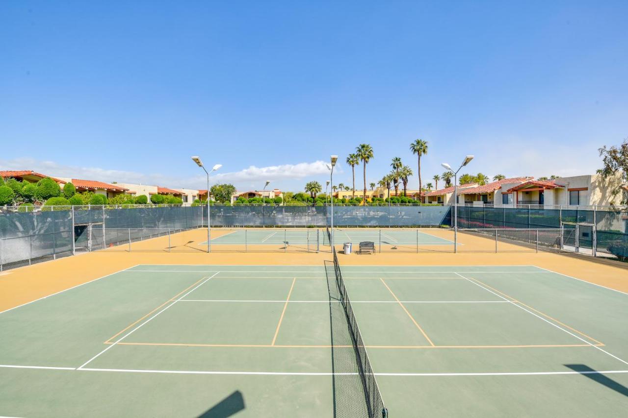 Apartment Sleek With Patio And Perks Palm Springs