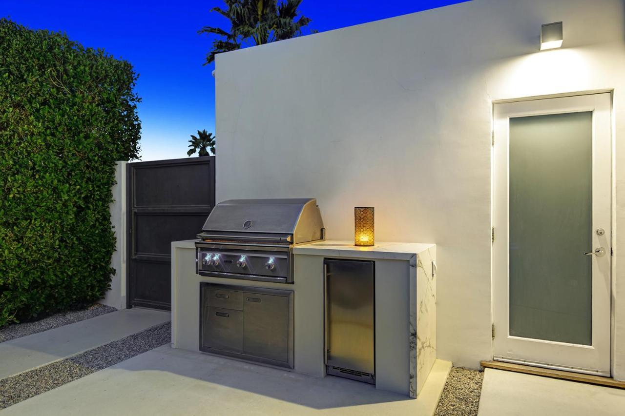 Holiday home Hollywood Palms Estate- Ultra-luxe, Pool, Spa, Firepit, Outdoor Kitchen & *