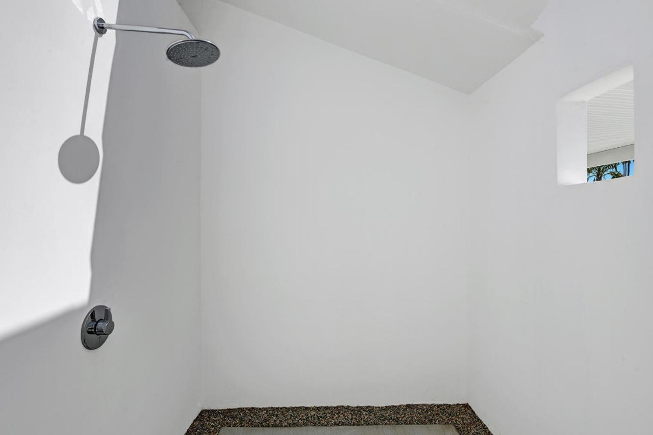 Holiday home Hollywood Palms Estate- Ultra-luxe, Pool, Spa, Firepit, Outdoor Kitchen &