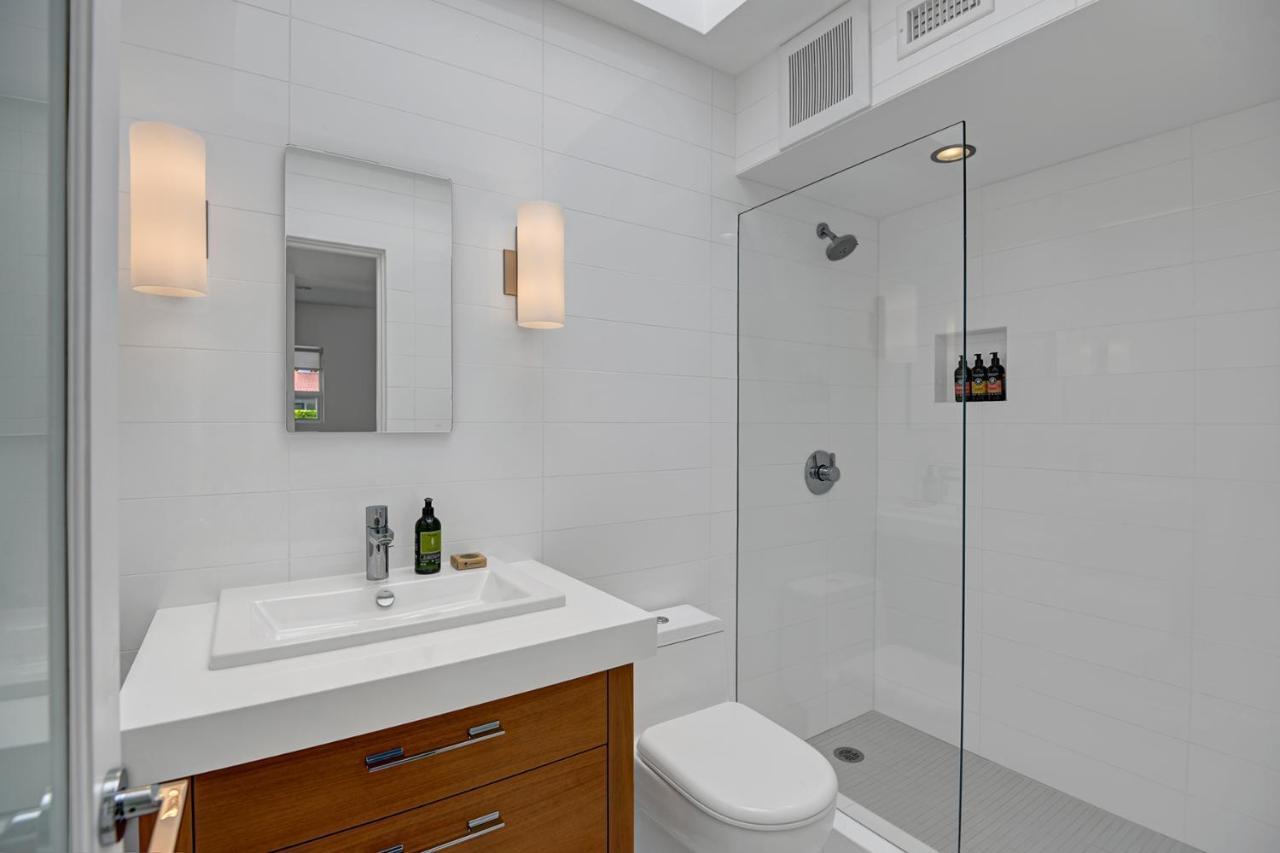 Hollywood Palms Estate- Ultra-luxe, Pool, Spa, Firepit, Outdoor Kitchen & * Palm Springs