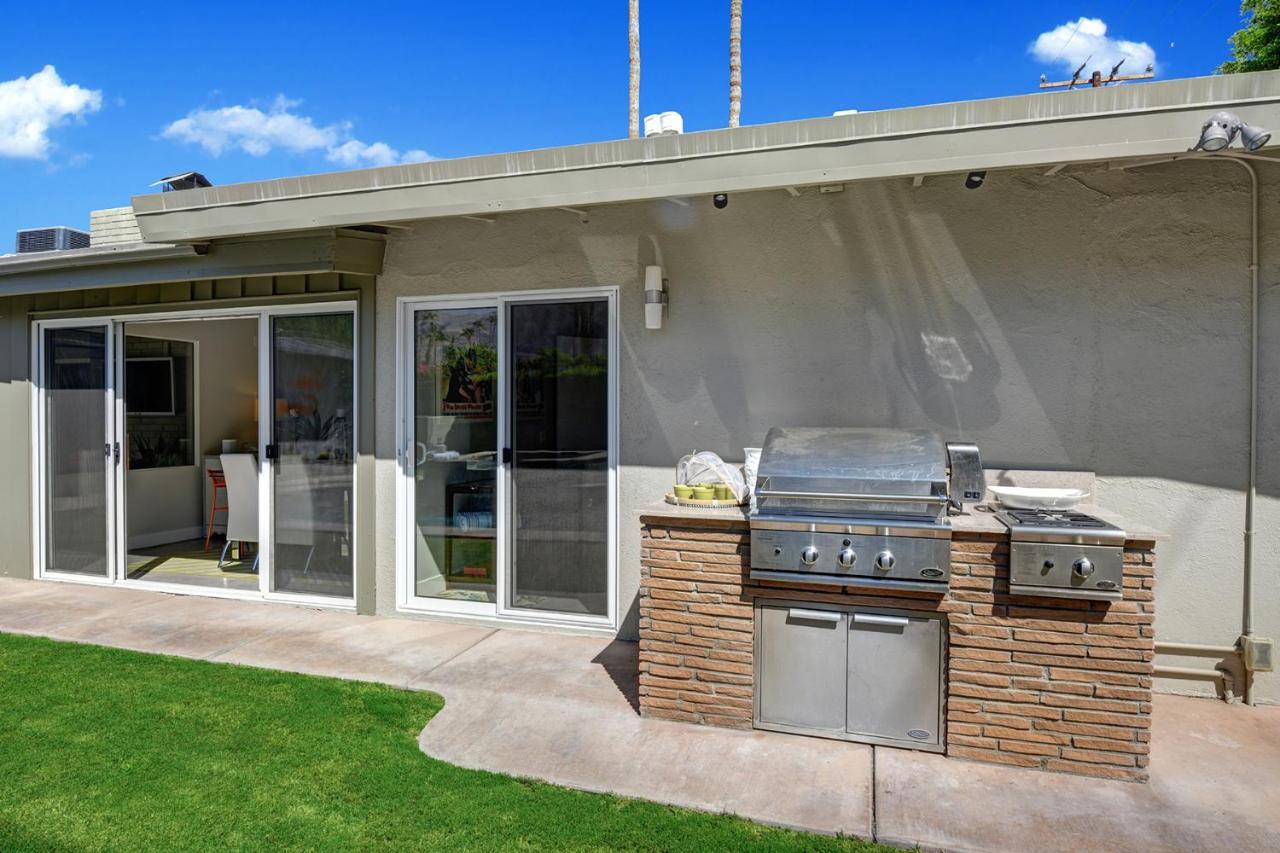 Holiday home Ultra-luxury- Style Private Compound-close To Everything- 3bd/2.5ba *