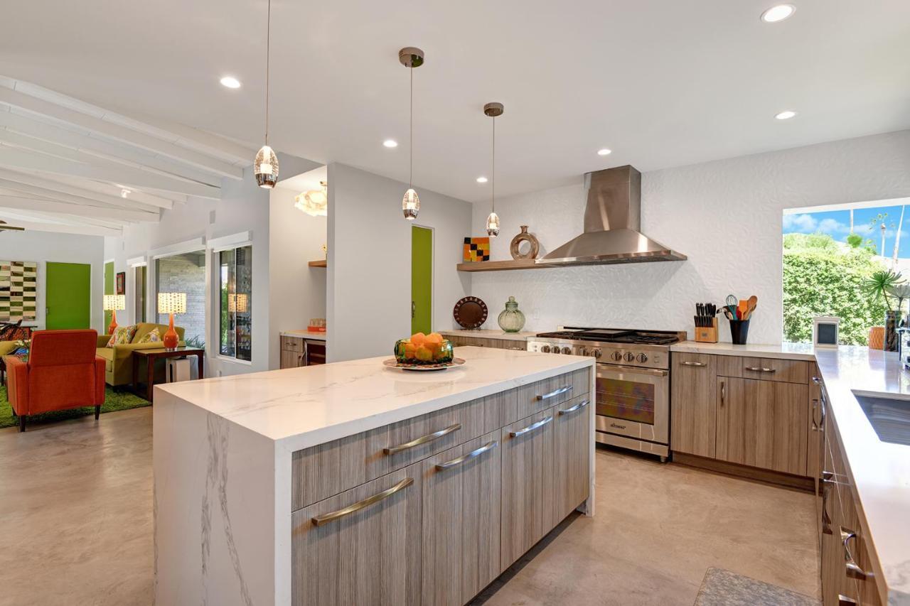 Ultra-luxury- Style Private Compound-close To Everything- 3bd/2.5ba * Palm Springs