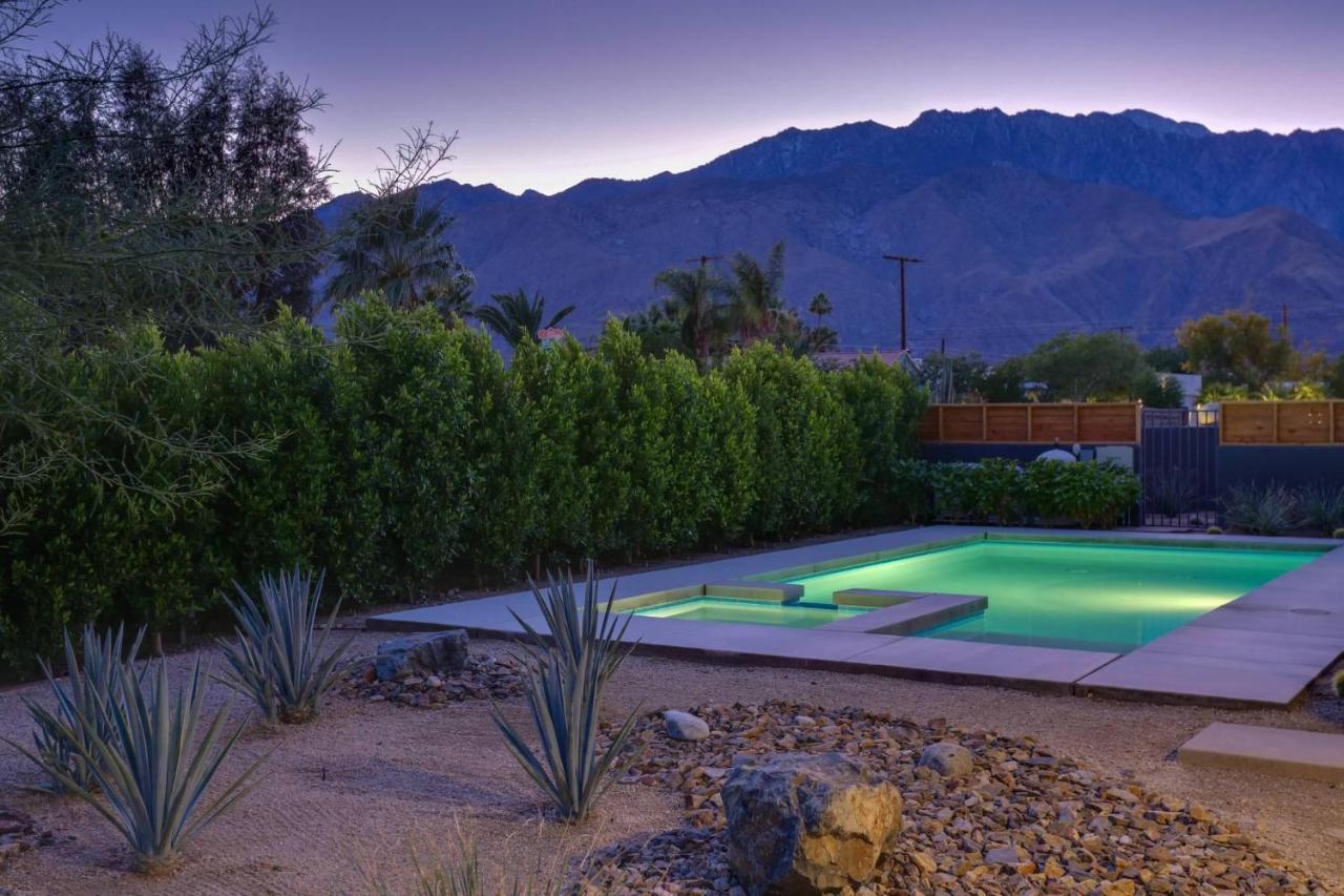 2 Pools So Cool * Palm Springs