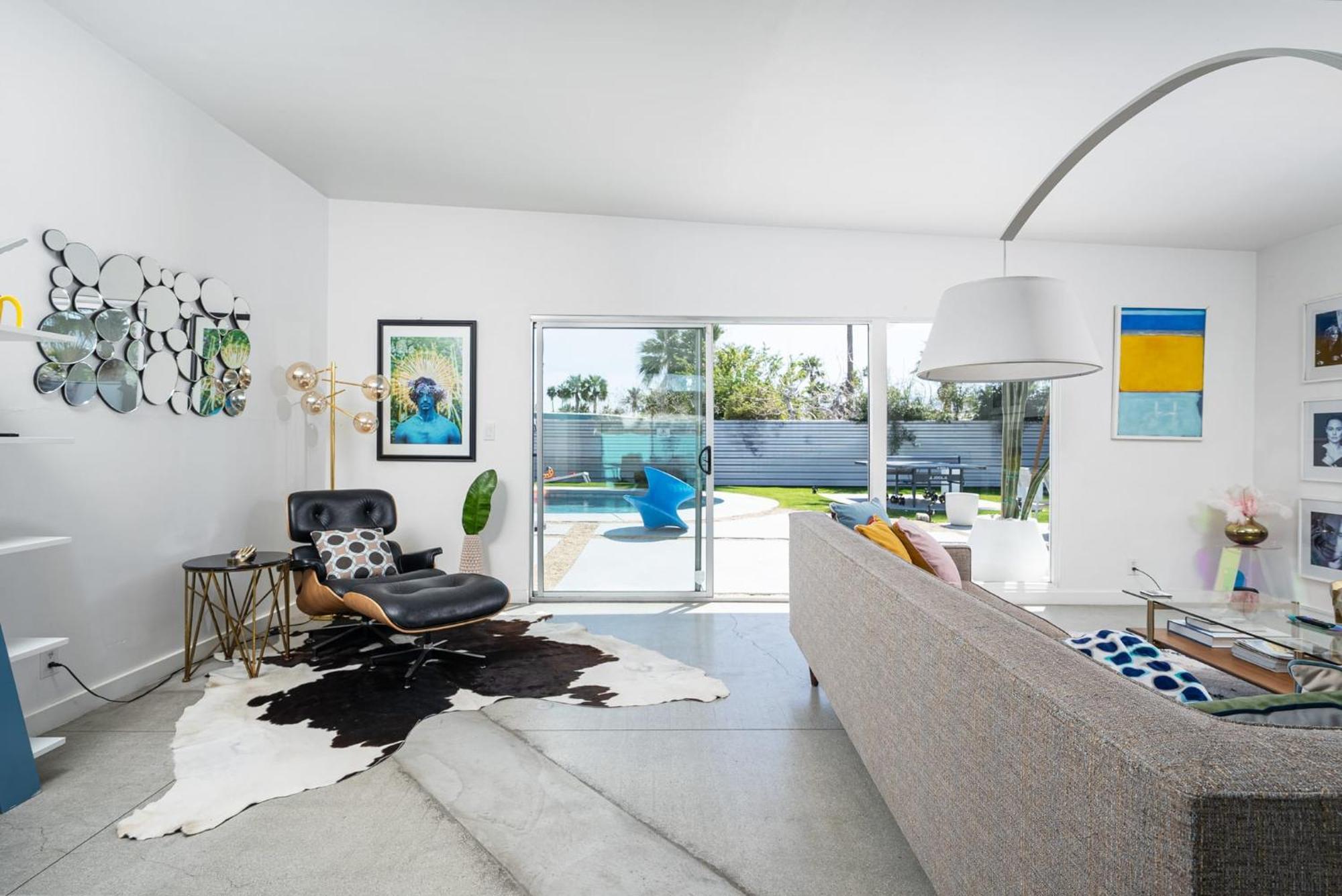 The Portrait House A Mid Century Hangout Palm Springs