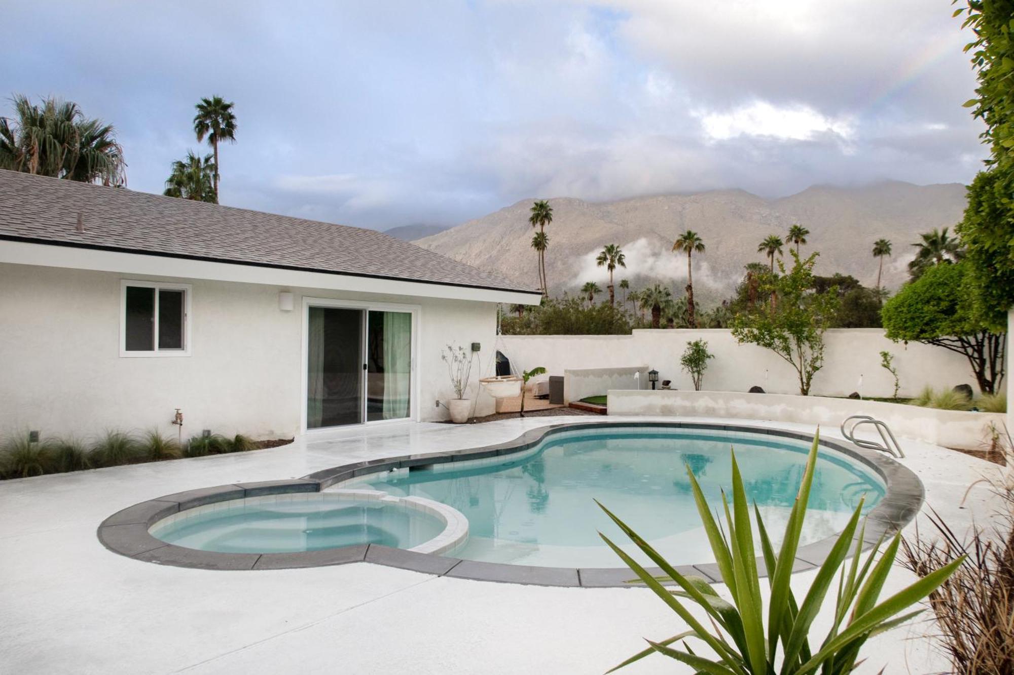 Villa Luxury Desert Retreat With Pool & Mountain View *