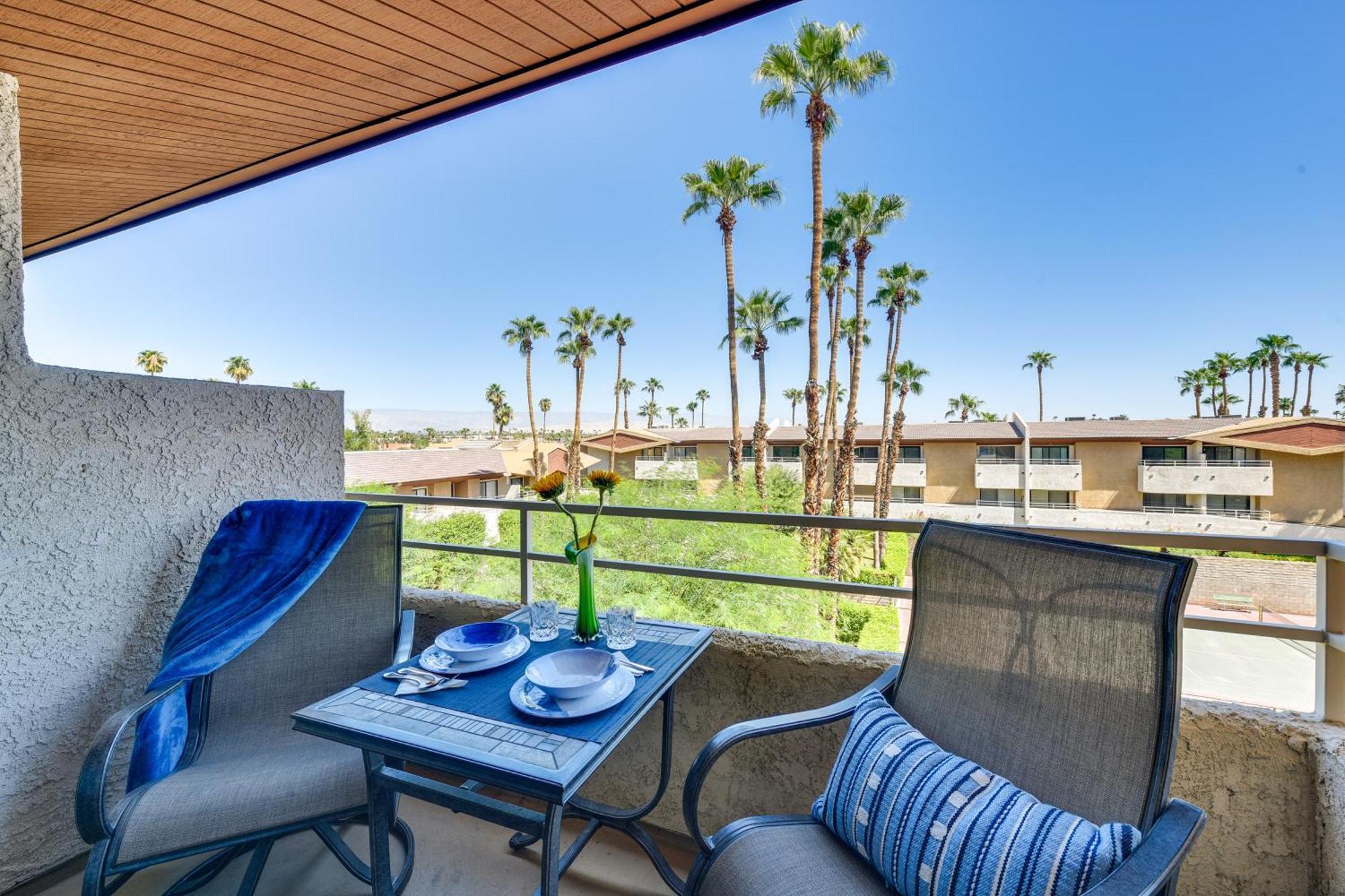 With 2 Balconies Apartment *