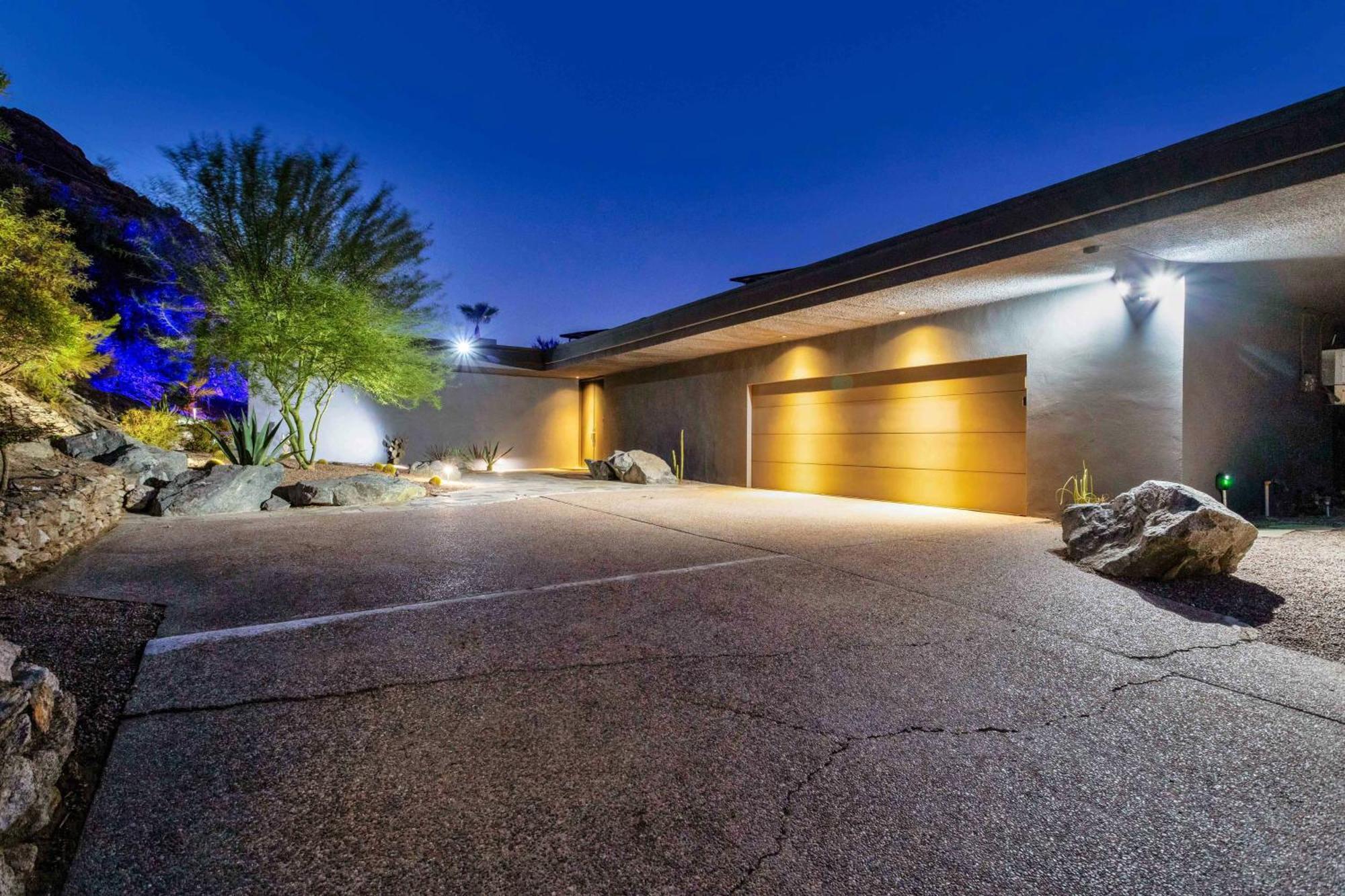 Holiday home Retreat With Private Pool And Jacuzzi Palm Springs