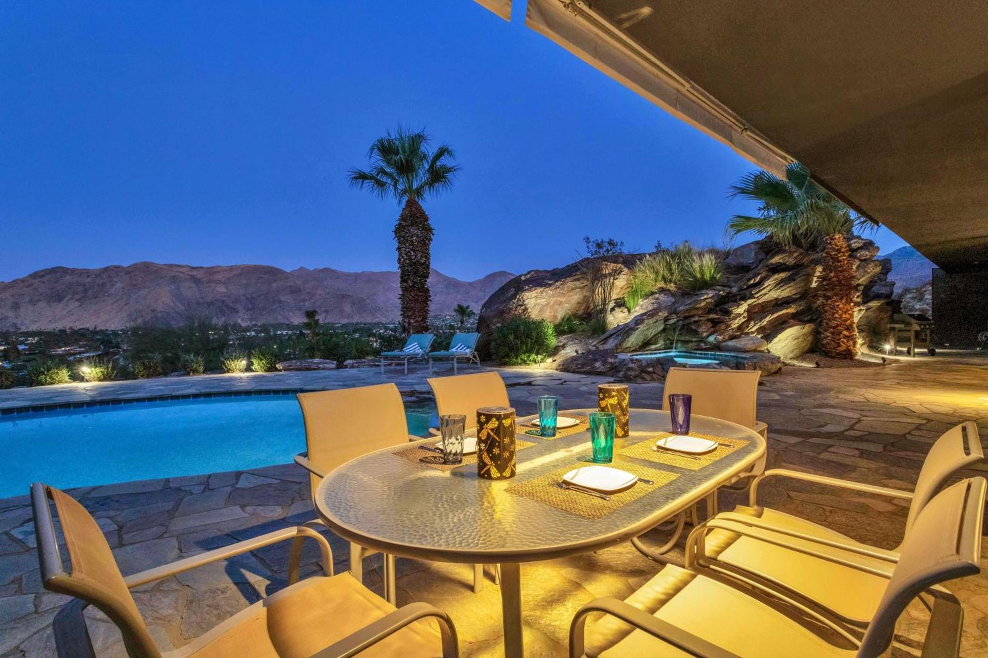 Retreat With Private Pool And Jacuzzi Holiday home