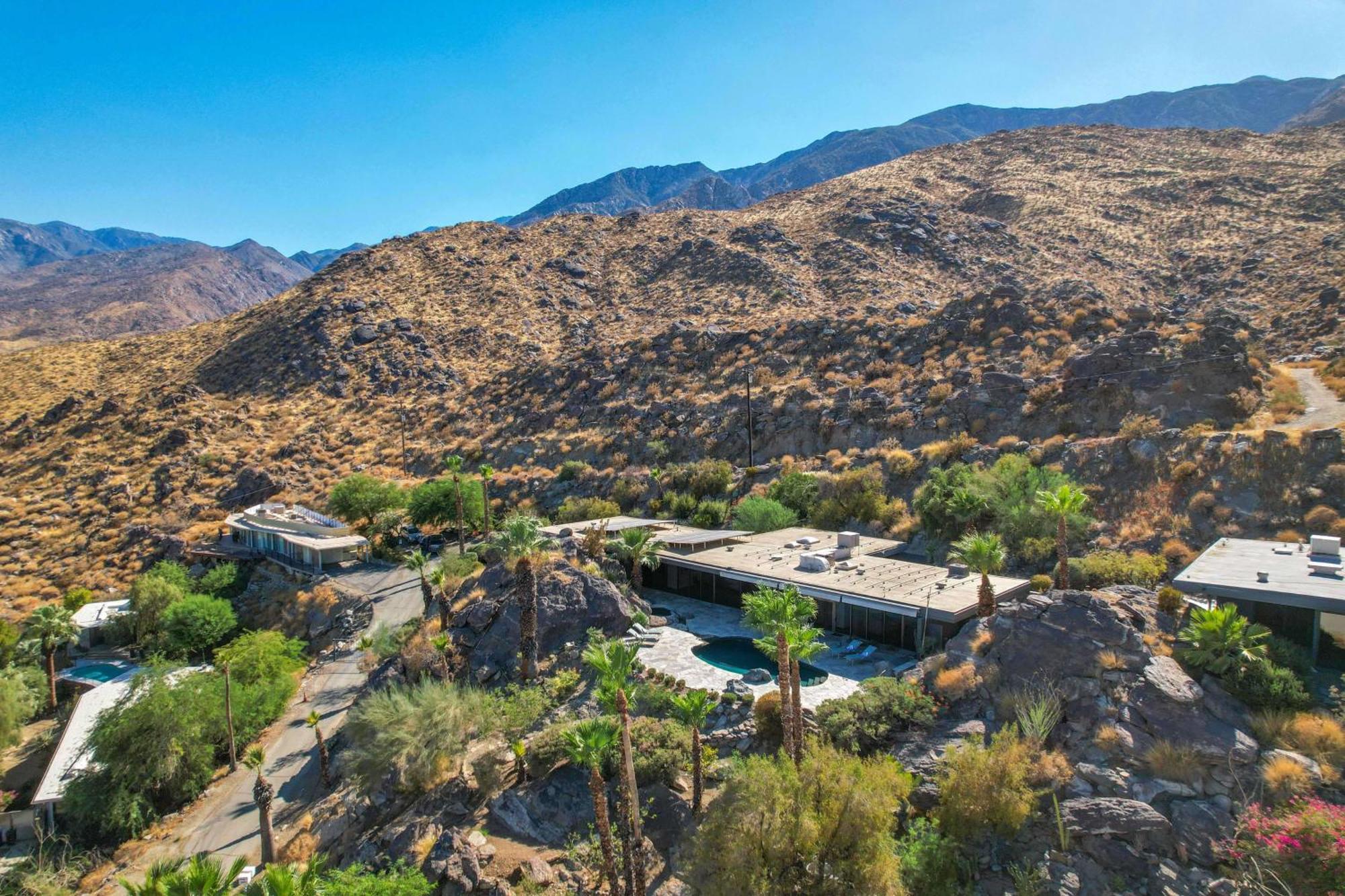 Retreat With Private Pool And Jacuzzi Palm Springs