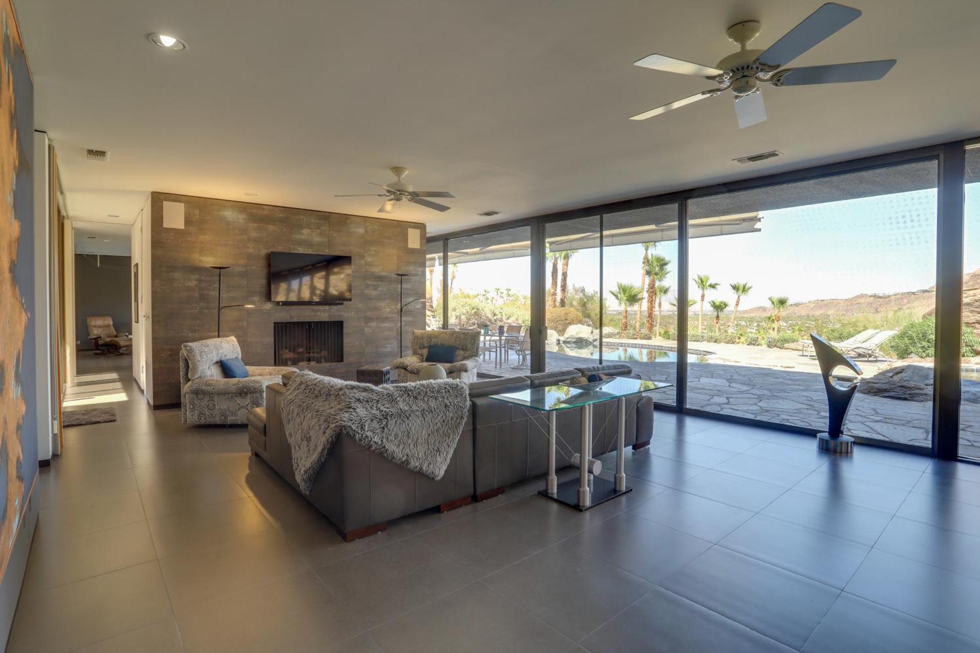 Retreat With Private Pool And Jacuzzi Palm Springs