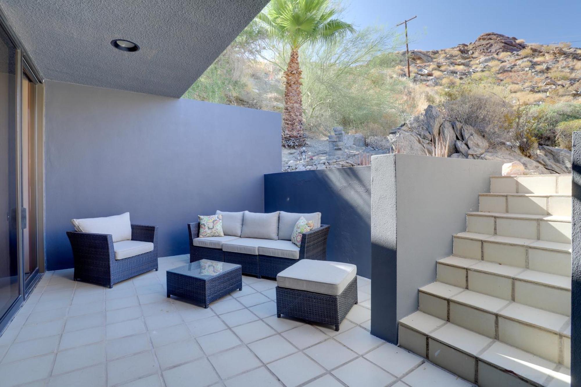 Holiday home Retreat With Private Pool And Jacuzzi