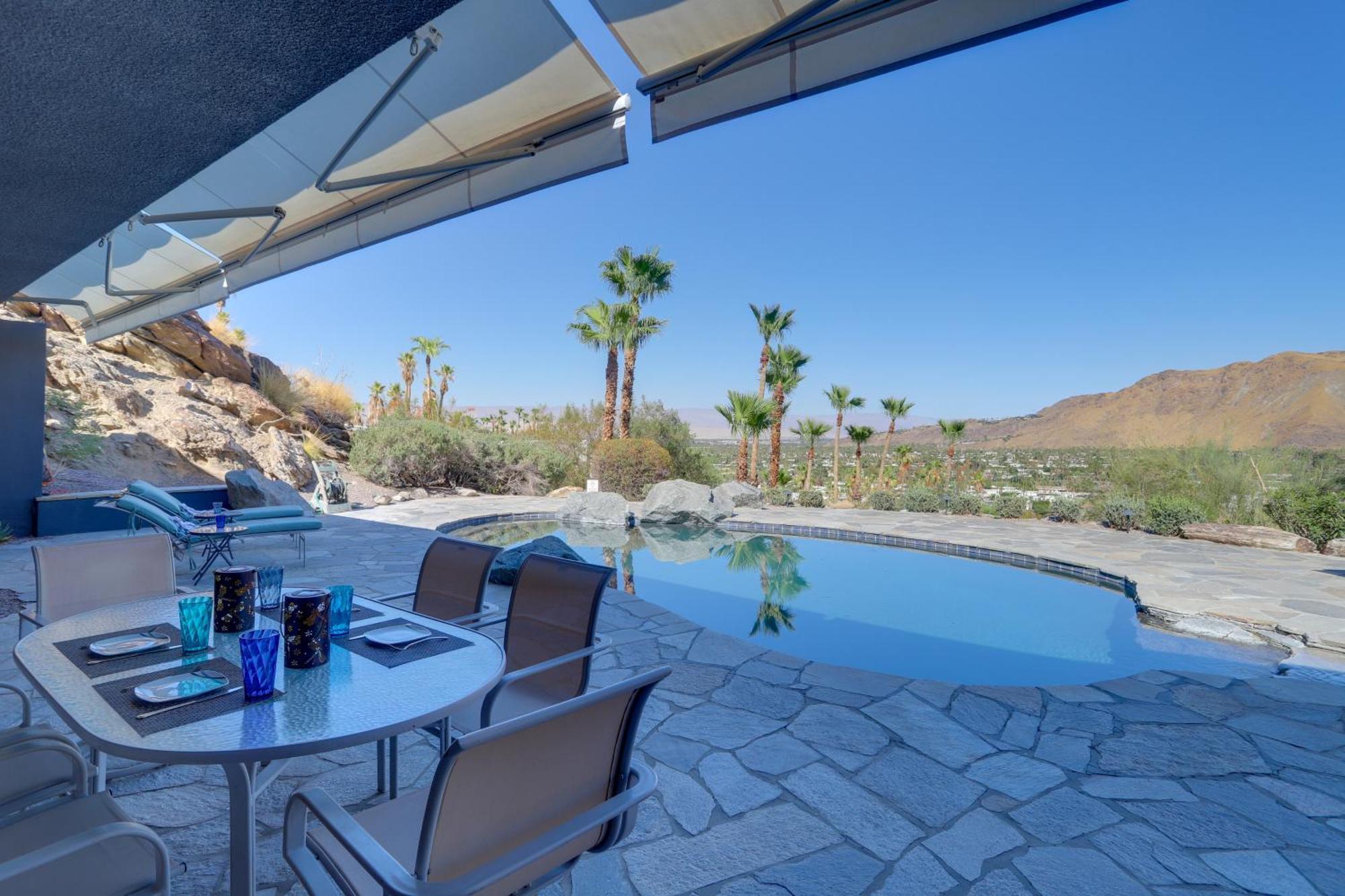 Holiday home Retreat With Private Pool And Jacuzzi