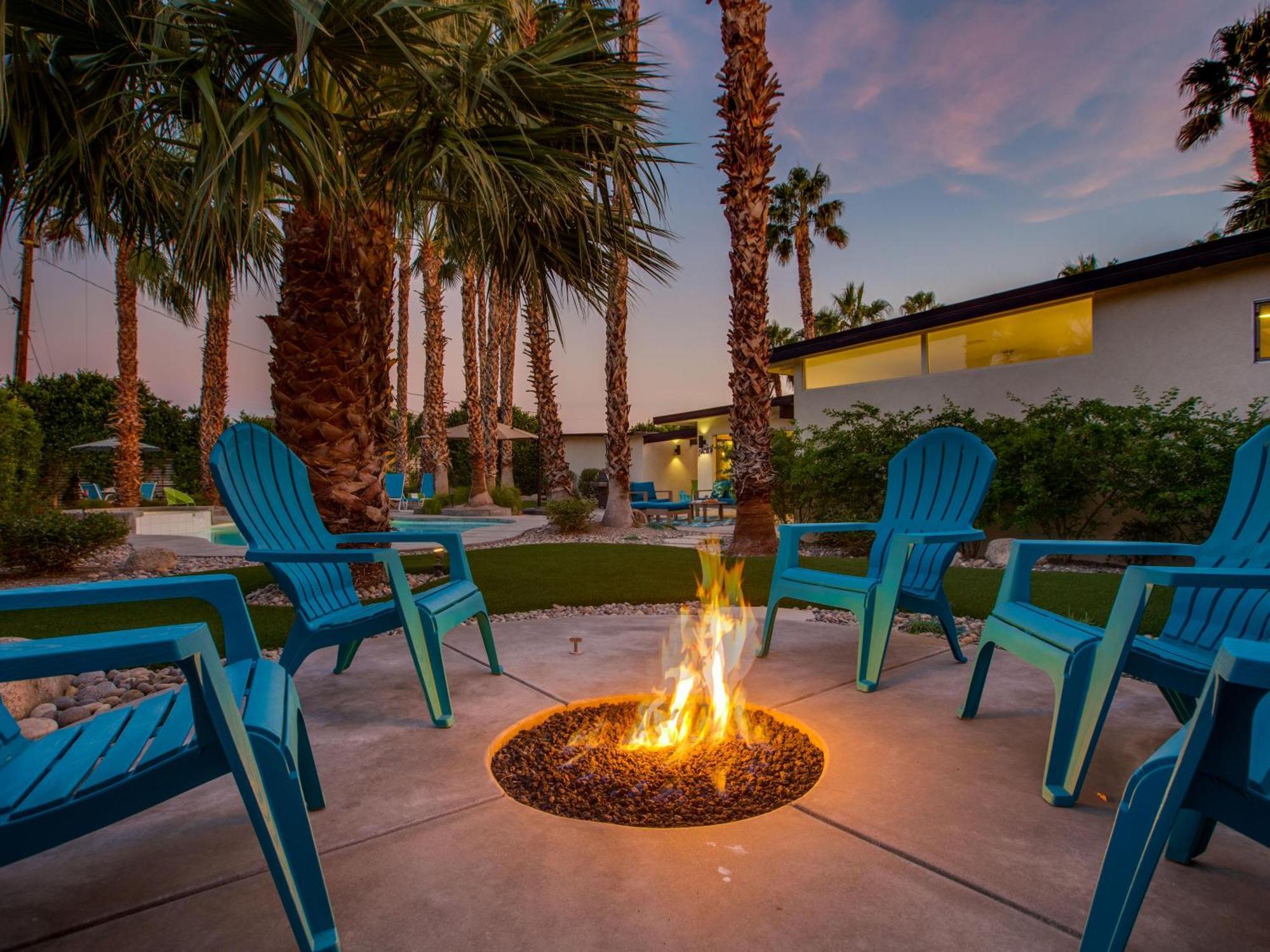 Under The Palms Palm Springs