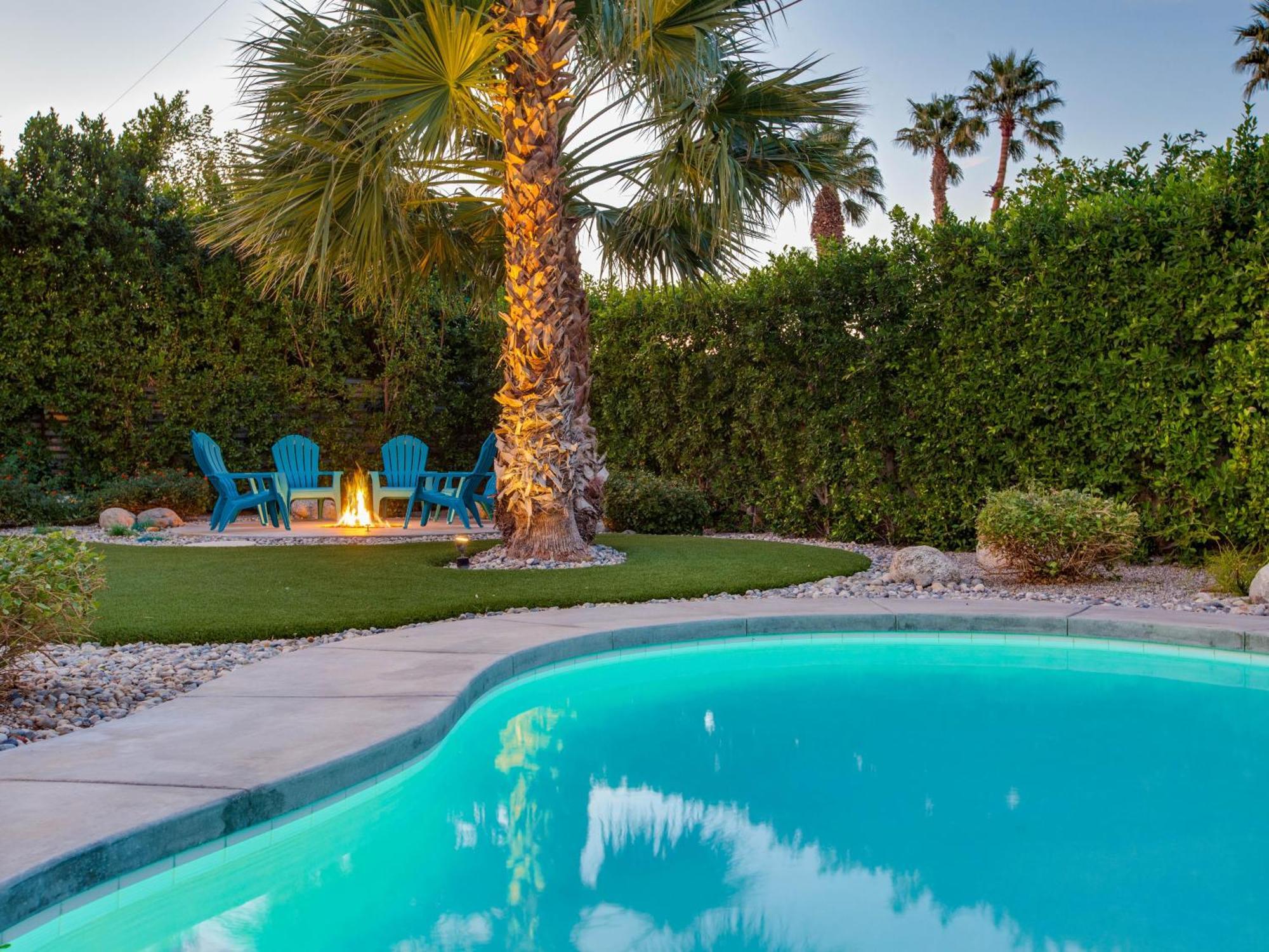 Holiday home Under The Palms *