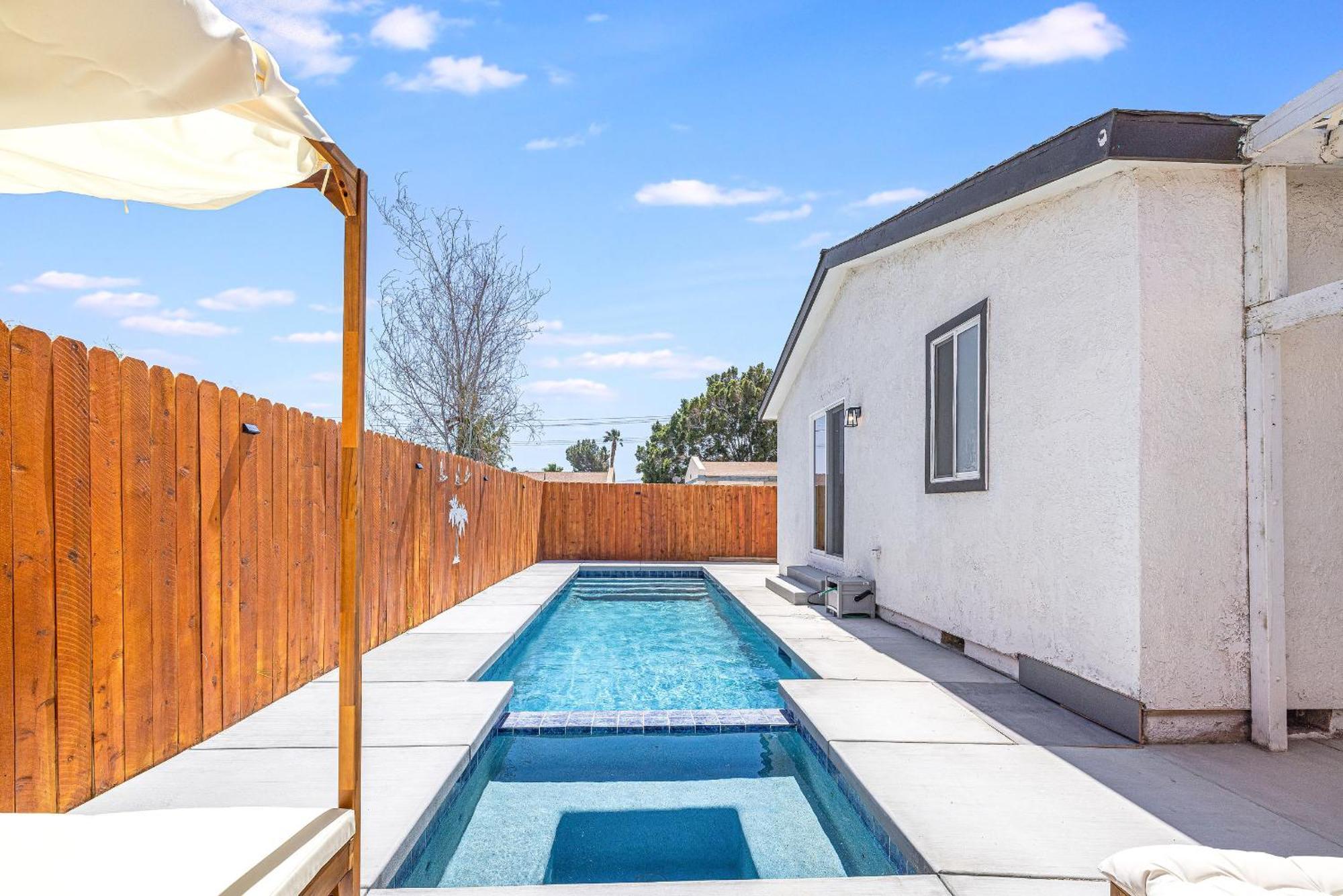 Amazing Serenity Vacation W/heated Pool &